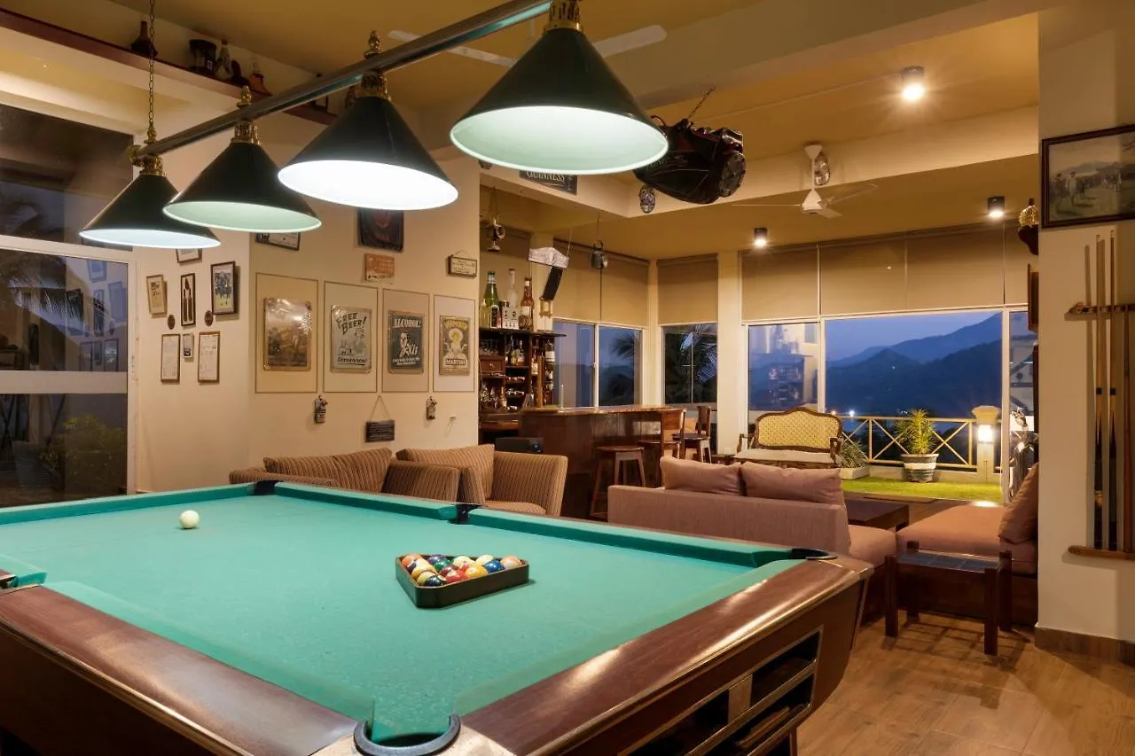 The Albatross, Kandy Digana