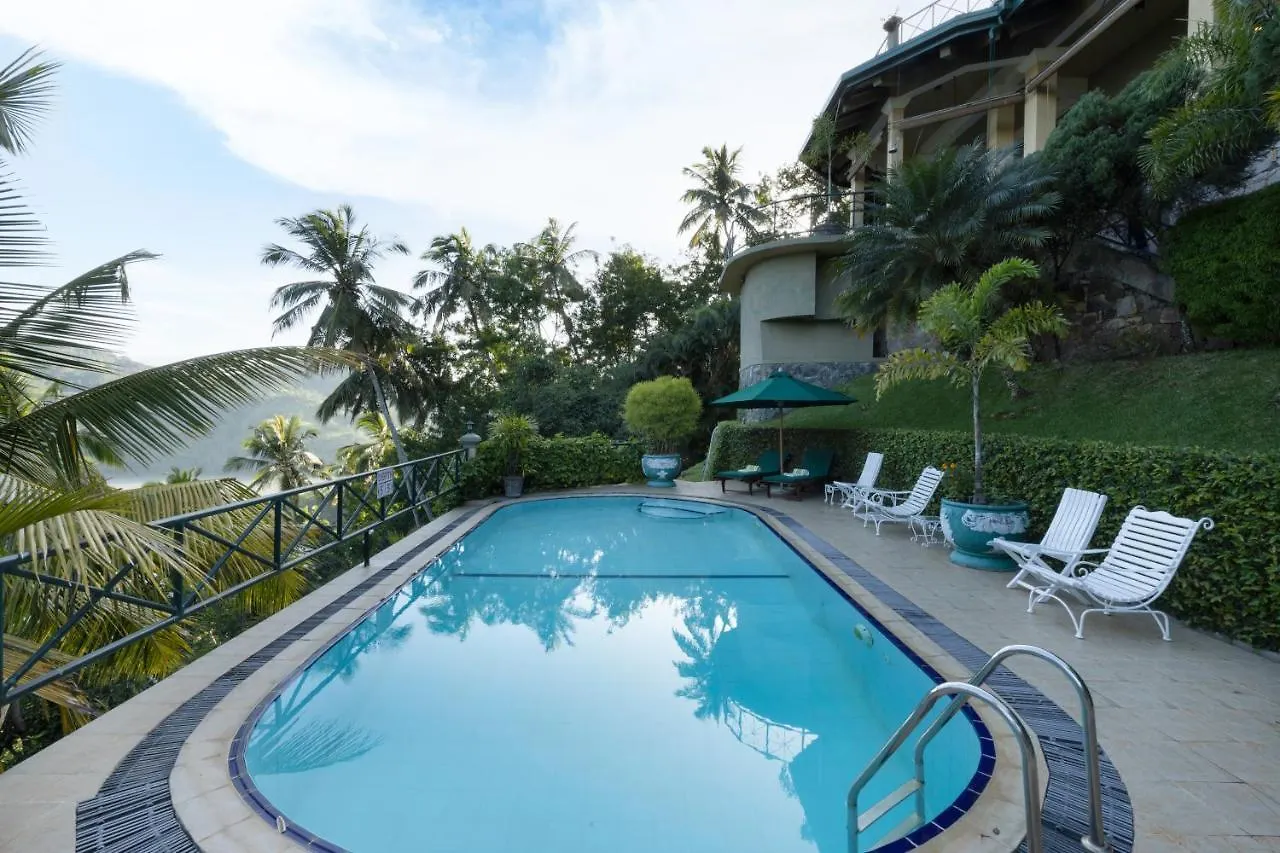 The Albatross, Kandy Digana 0*,